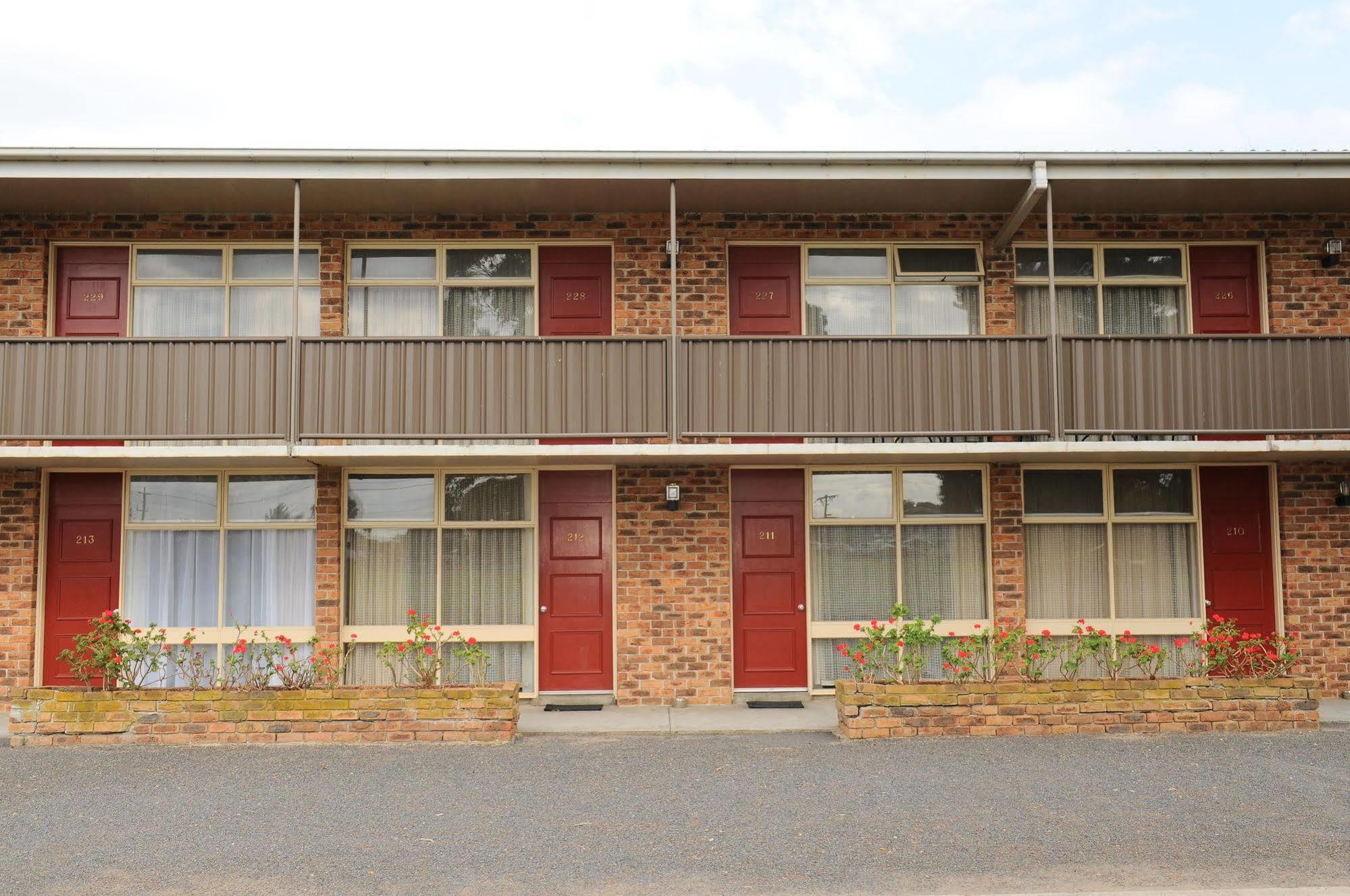 Peninsula Motor Inn Tyabb Bagian luar foto