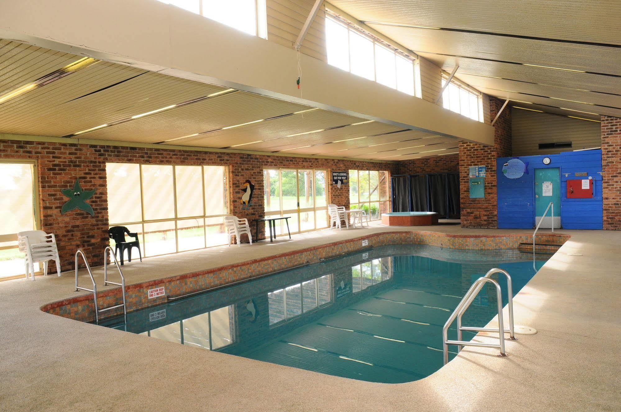 Peninsula Motor Inn Tyabb Bagian luar foto